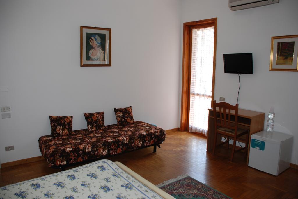 B&B Al Giardino Lecce Kamer foto